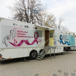 Cytomammobus - mobilna pracownia diagnostyczna Świętokrzyskiego Centrum Onkologii, w której mieści się pracownia mammograficzna z bardzo precyzyjnym cyfrowym mammografem oraz gabinet położnej