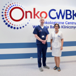 Prof. dr hab. n. med. Aldona Kowalska - badacz wraz z koordynatorem badania klinicznego Marcinem Jaśkowskim